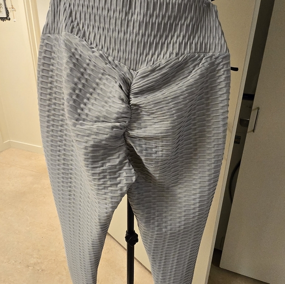 Yoga pants - Picture 5 of 6